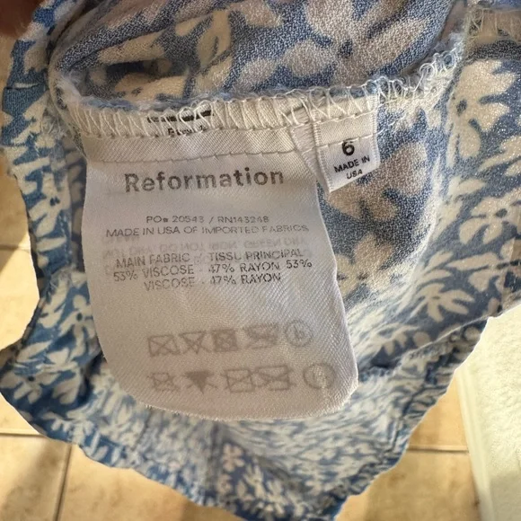 Reformation Blue and White Floral Blouse - Picture 4 of 7